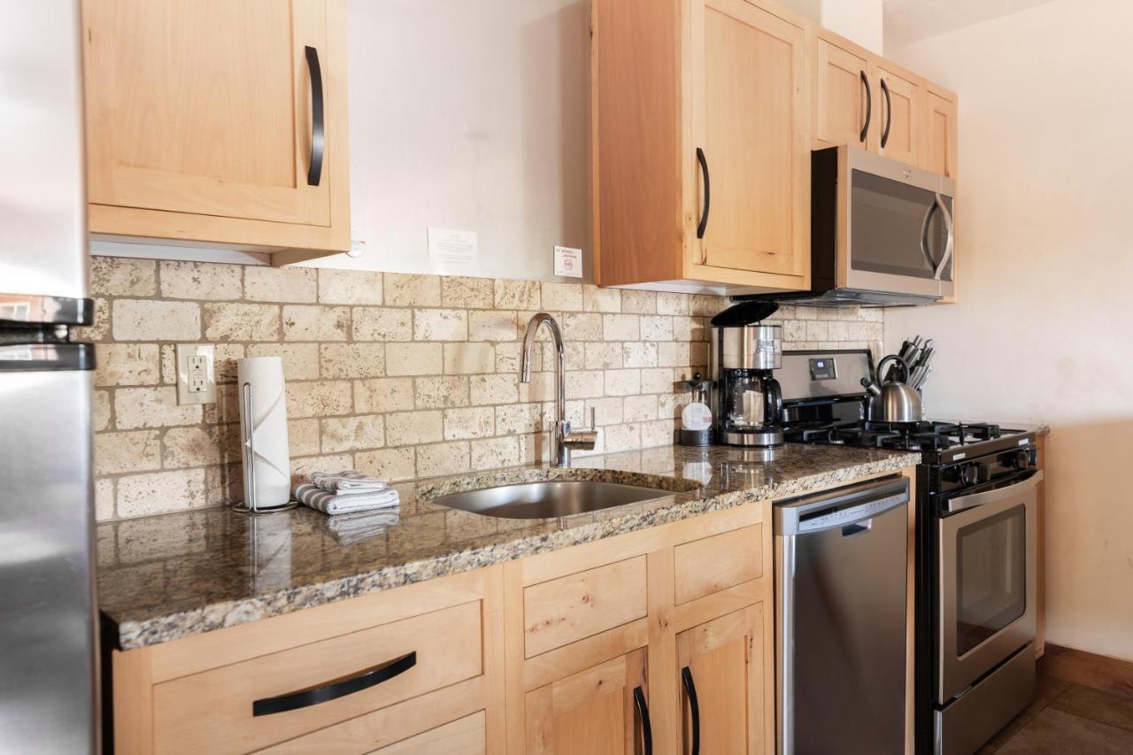 Wall Street Suites Bend Eksteriør bilde